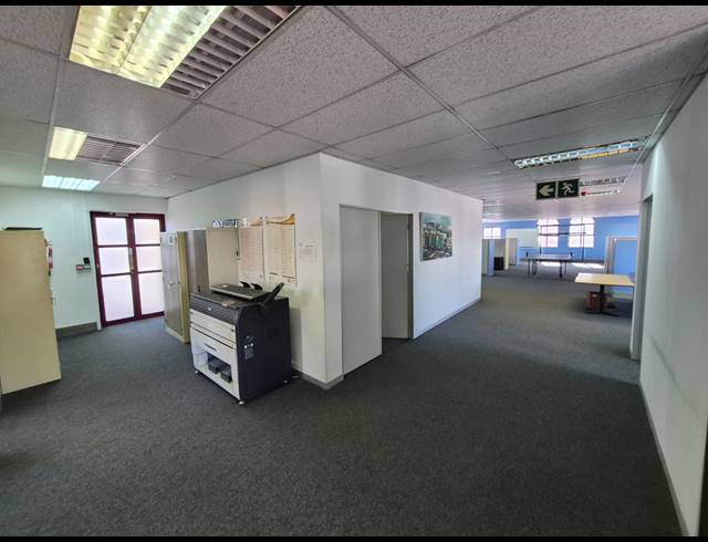 351M² OFFICE TO LET IN RIVONIA